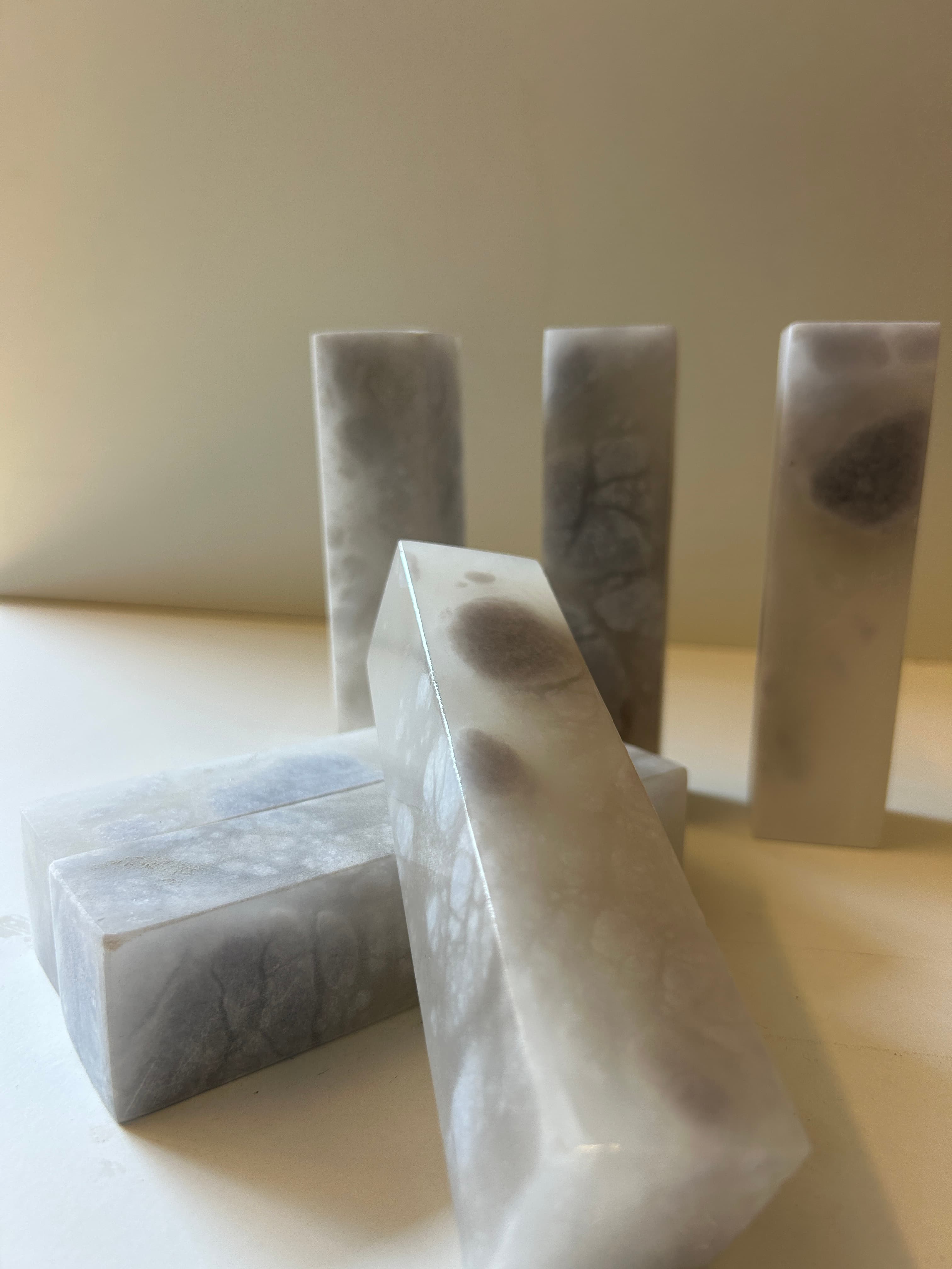 Blue alabaster stone 14,5x3,5 x 3,5 cm (7 units) - Image 1